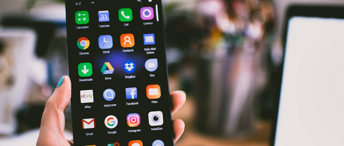 Reszponzív weboldal készítés Budapesten: Miért kulcsfontosságú a mobilbarát design?