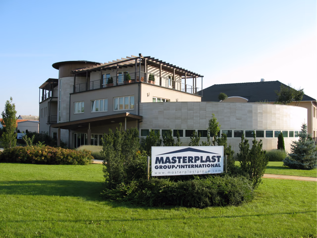 MasterPlast projekt weboldal
